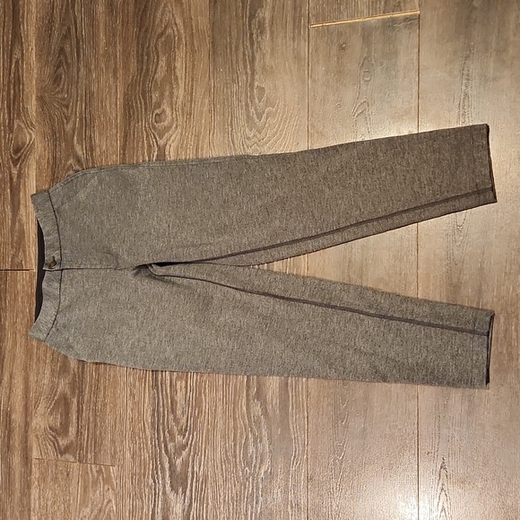 ❤ LULULEMON SLIM LEG CITY TREK TROUSER II, 2 (26) - Picture 1 of 8
